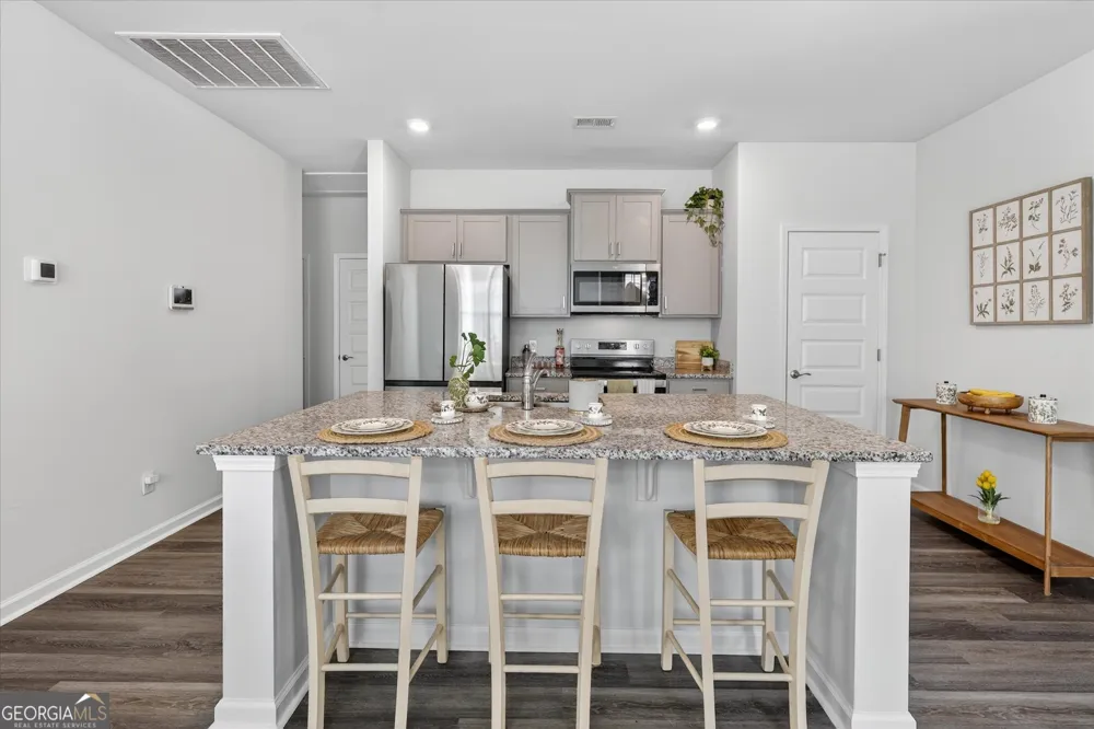 208 Holloway HL Pooler, GA 31322