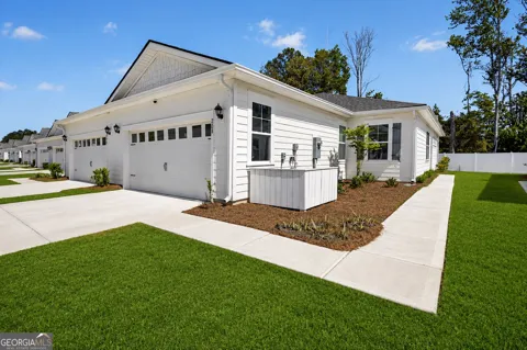 208 Holloway HL
