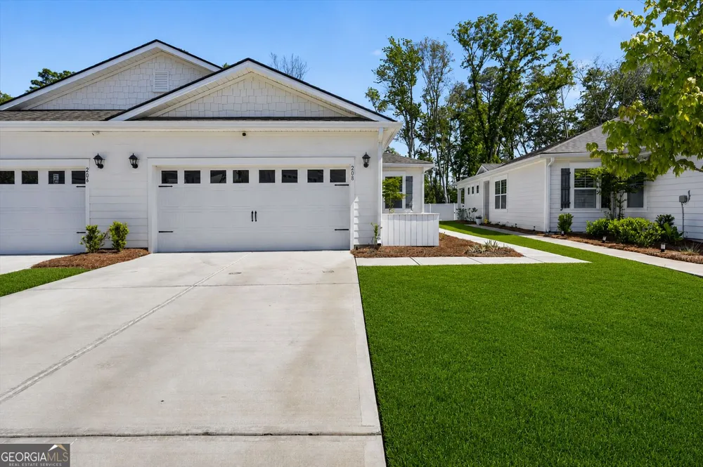 208 Holloway HL Pooler, GA 31322