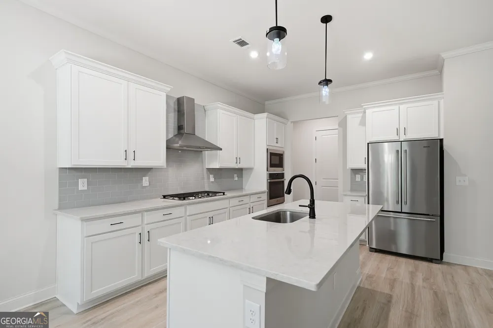 483 Linger Longer DR Ellijay, GA 30540