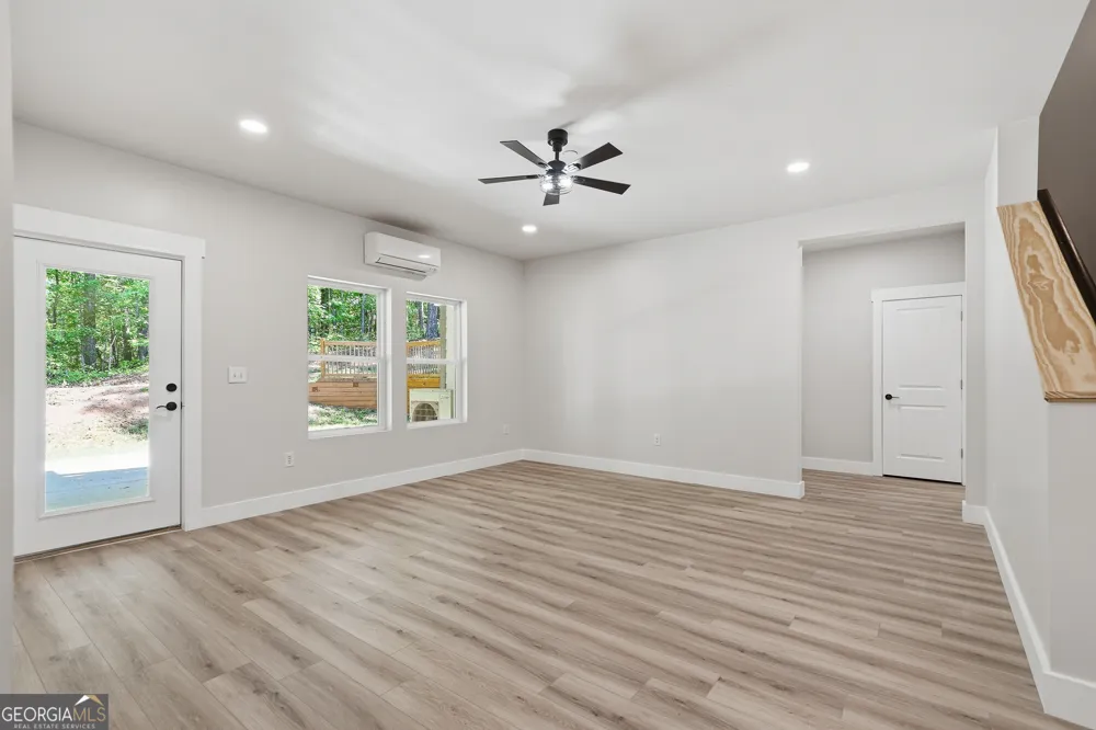 483 Linger Longer DR Ellijay, GA 30540
