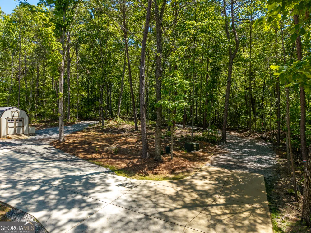 483 Linger Longer DR Ellijay, GA 30540