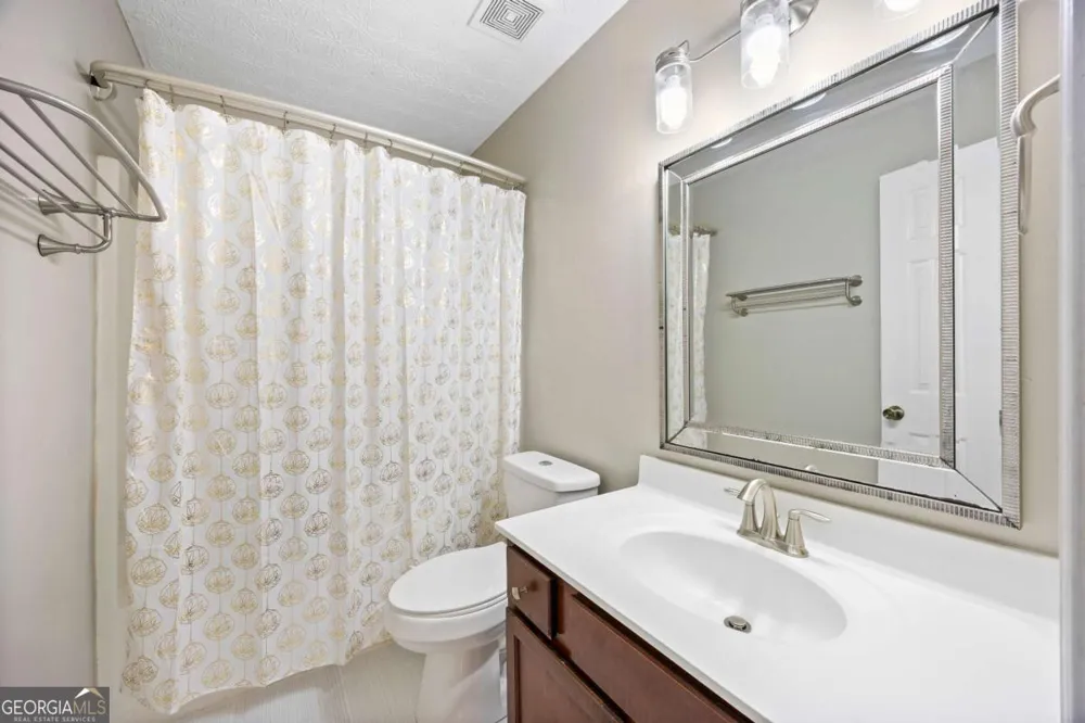 4041 Oak Crossing DR Suwanee, GA 30024