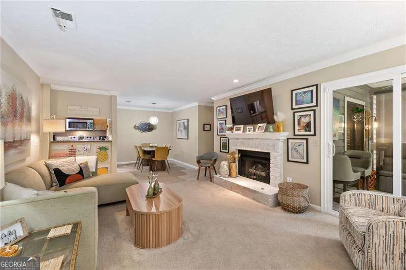 525 Warm Springs CIR Roswell, GA 30075