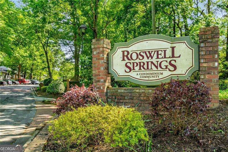 525 Warm Springs CIR Roswell, GA 30075