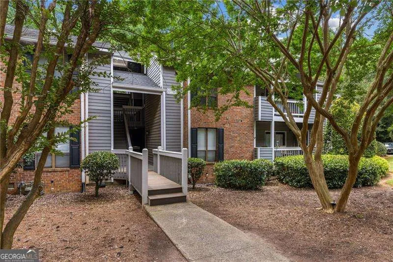 525 Warm Springs CIR Roswell, GA 30075