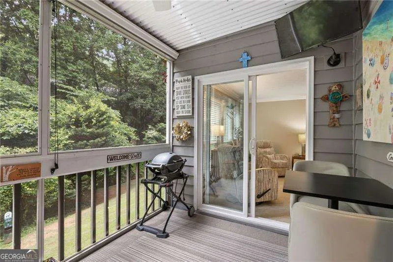 525 Warm Springs CIR Roswell, GA 30075