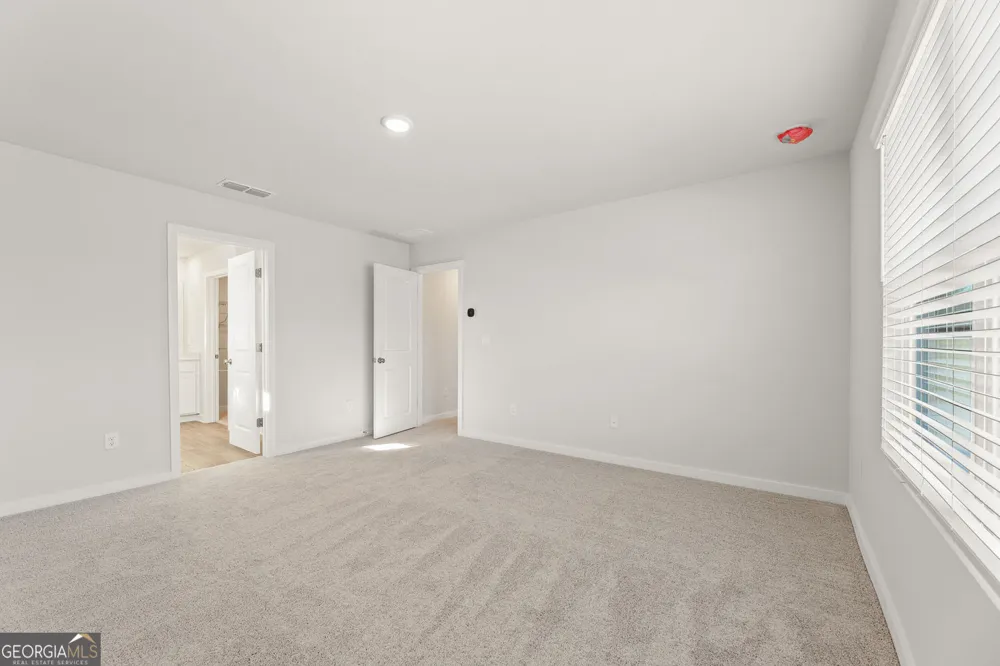 8030 Dickens DR Fairburn, GA 30213