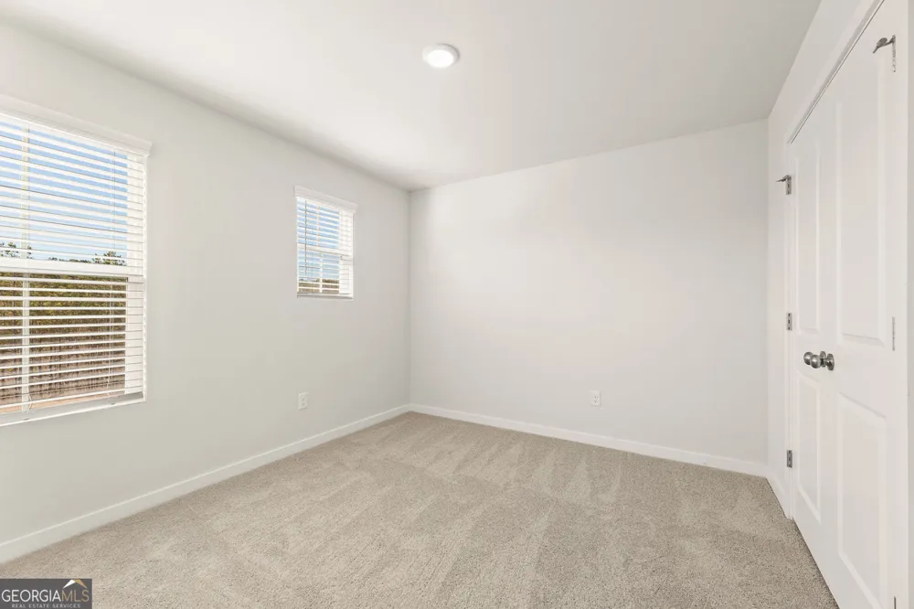 8030 Dickens DR Fairburn, GA 30213