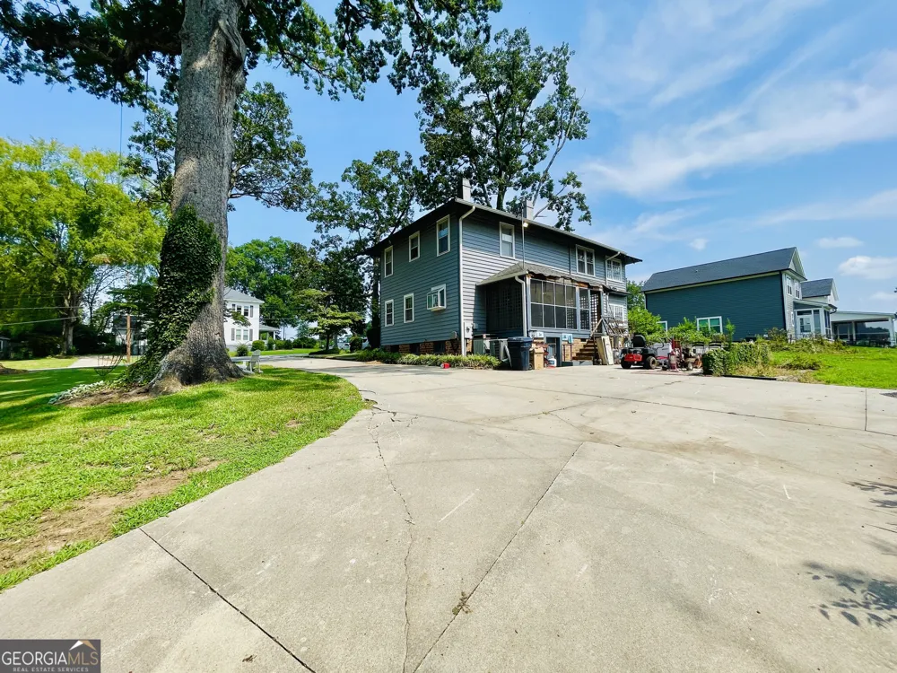 1711 S Holly ST Anderson, SC 29625