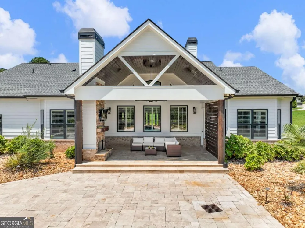 1044 Austin RD Winder, GA 30680