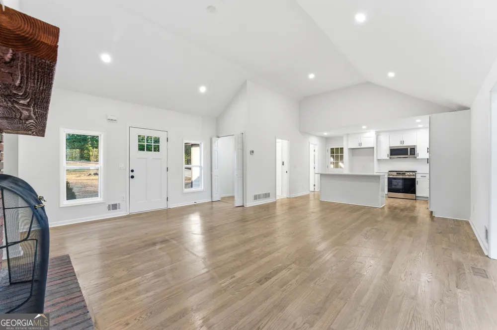 1715 Crestline DR NE Atlanta, GA 30345