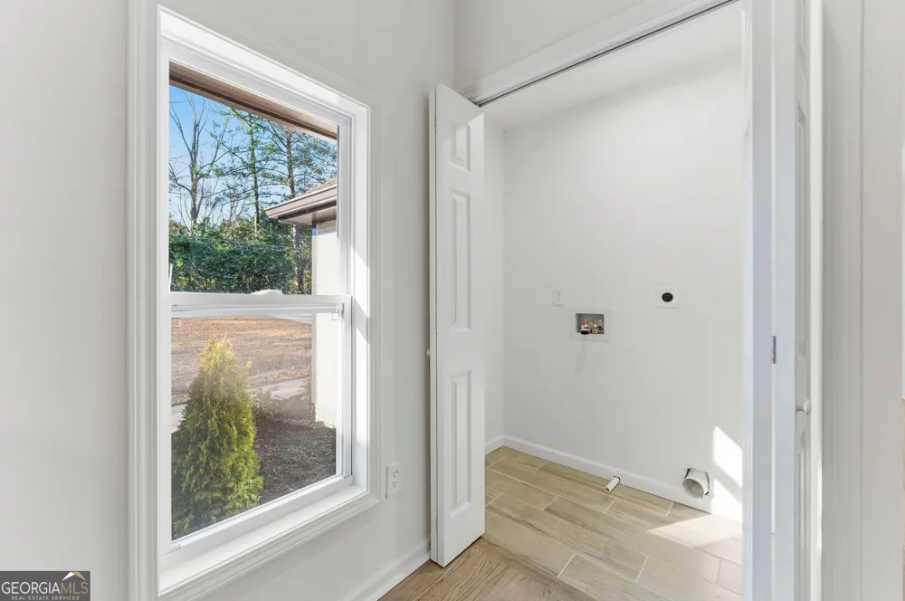 1715 Crestline DR NE Atlanta, GA 30345