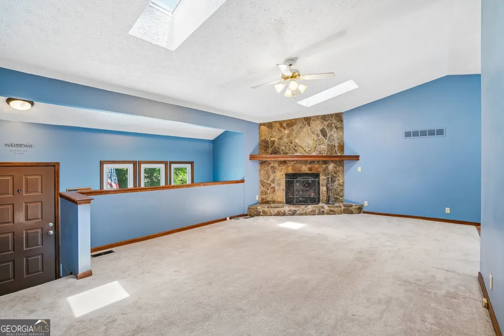 659 Sunshine TRCE NW Acworth, GA 30102