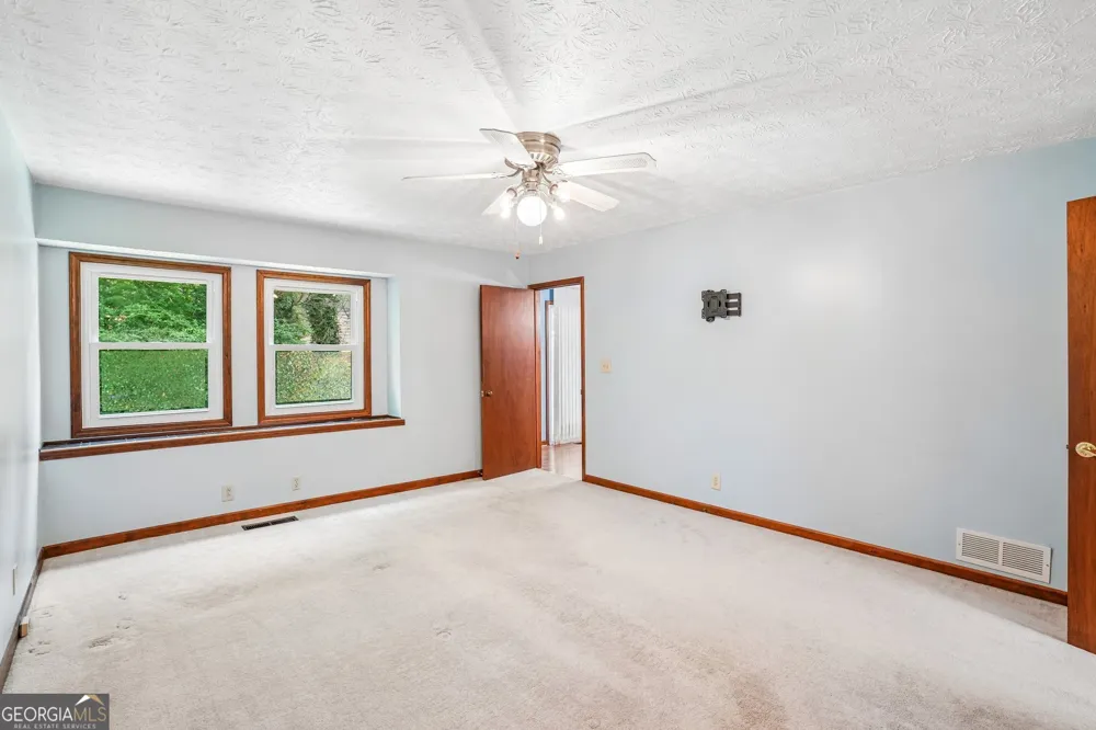 659 Sunshine TRCE NW Acworth, GA 30102