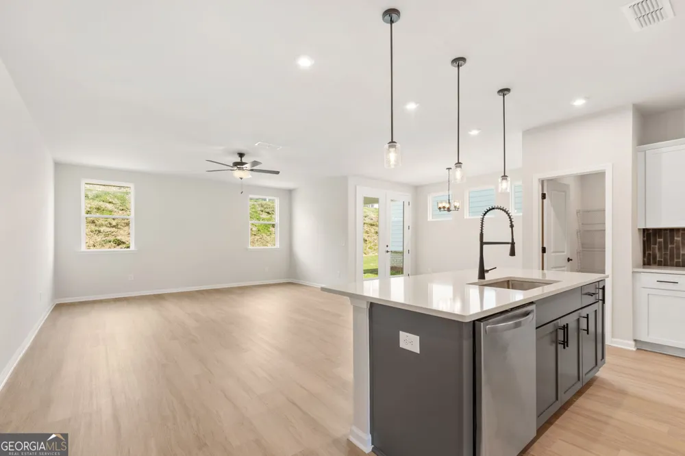3565 Arrow Root CIR Loganville, GA 30052