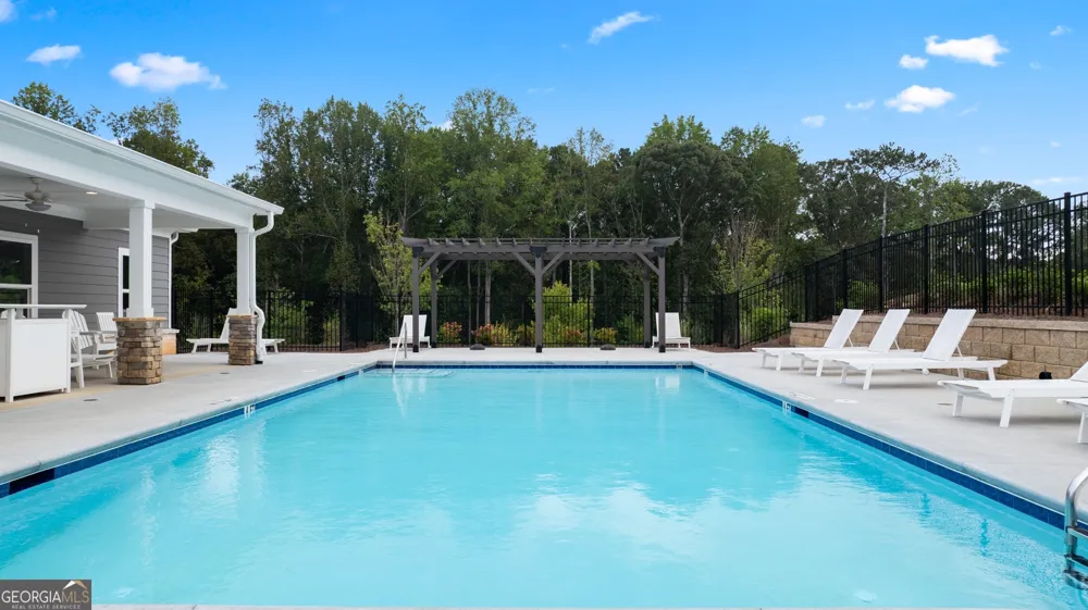 3565 Arrow Root CIR Loganville, GA 30052