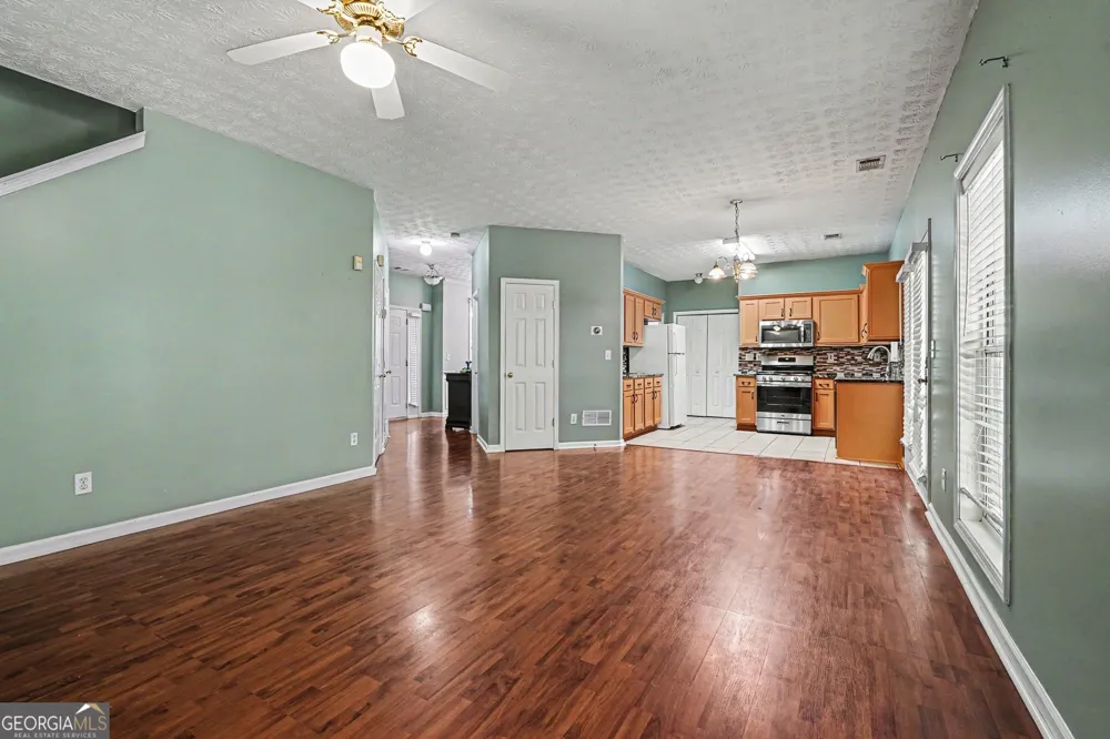 375 Clairidge LN Lawrenceville, GA 30046