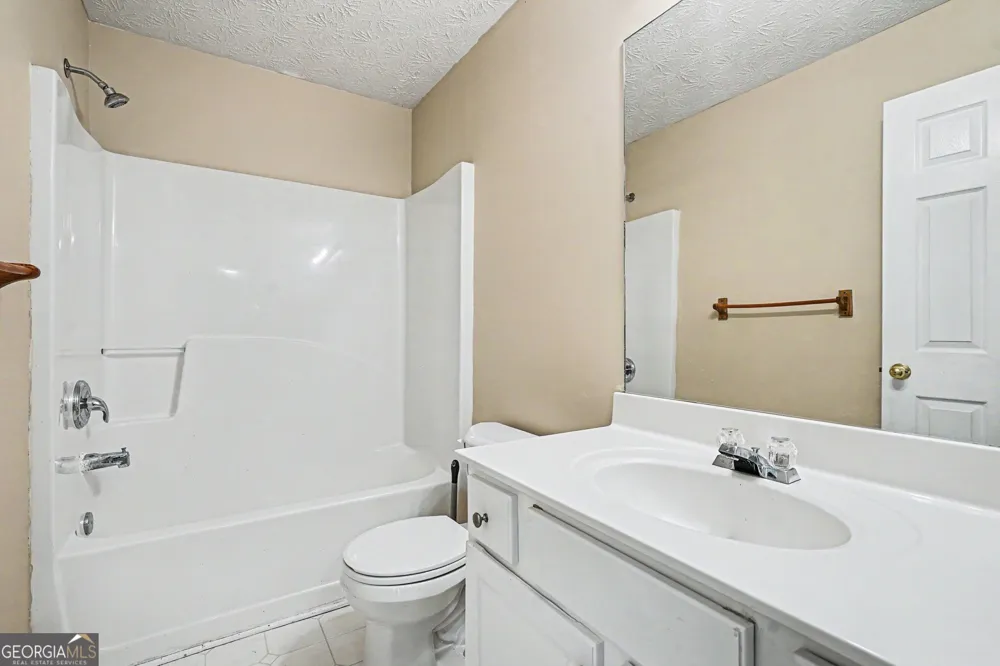 375 Clairidge LN Lawrenceville, GA 30046