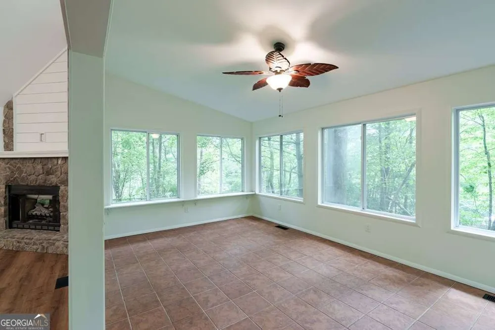 169 Autumn LN Blairsville, GA 30512
