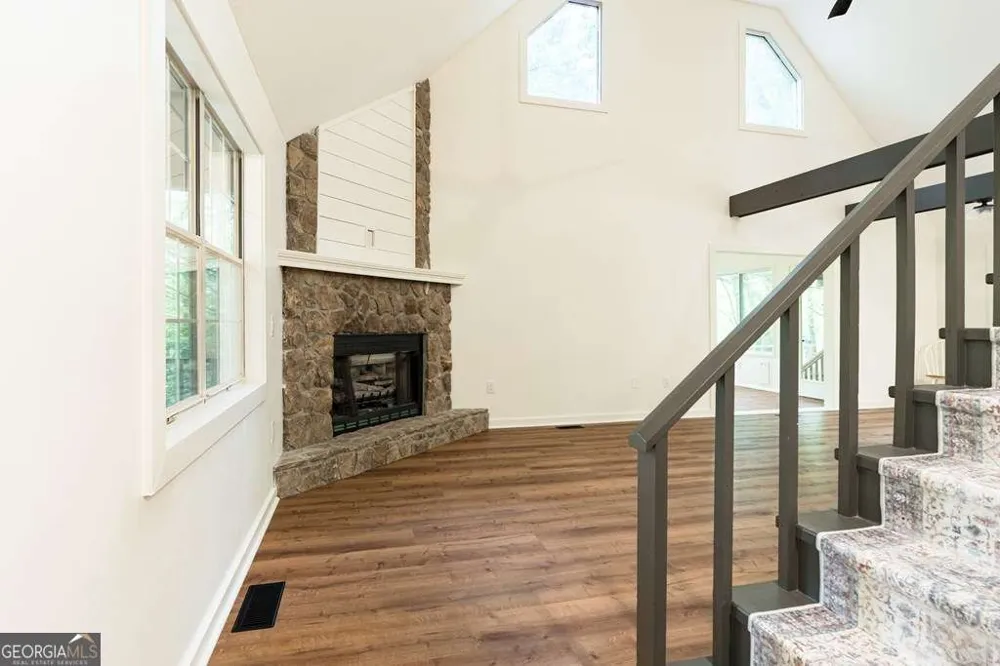 169 Autumn LN Blairsville, GA 30512