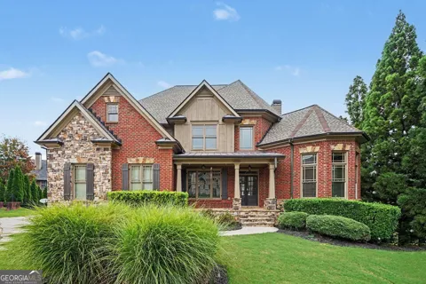 2435 Retreat Point PKWY