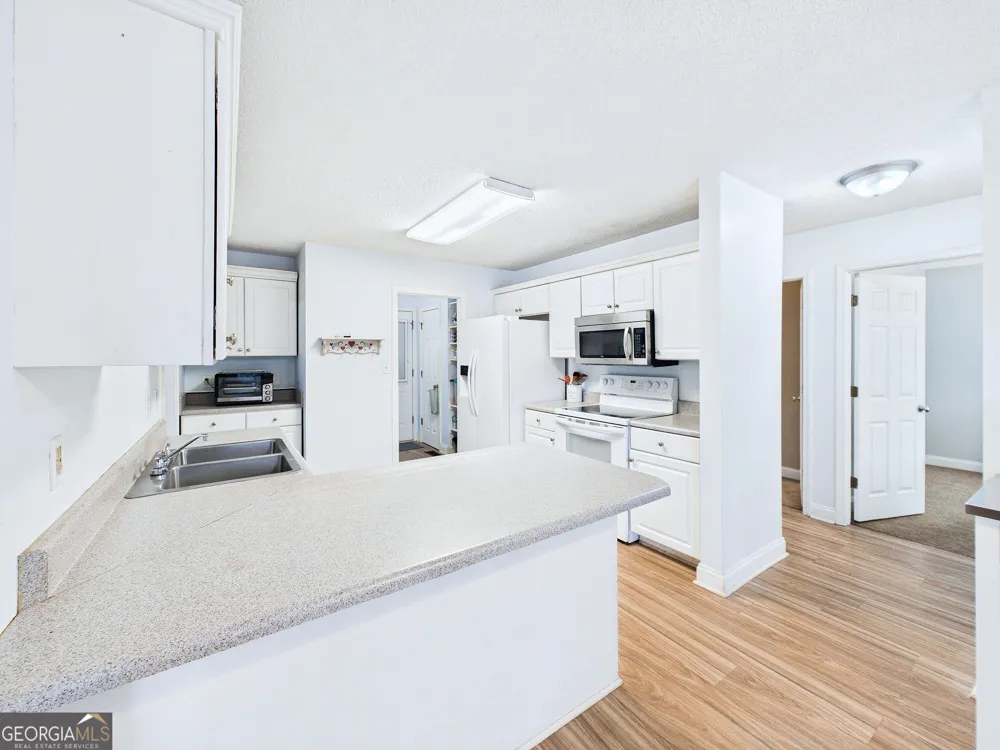109 Quinelle DR Perry, GA 31069