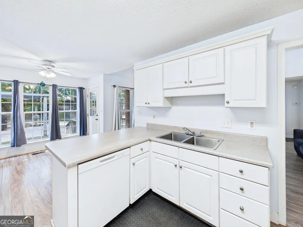 109 Quinelle DR Perry, GA 31069