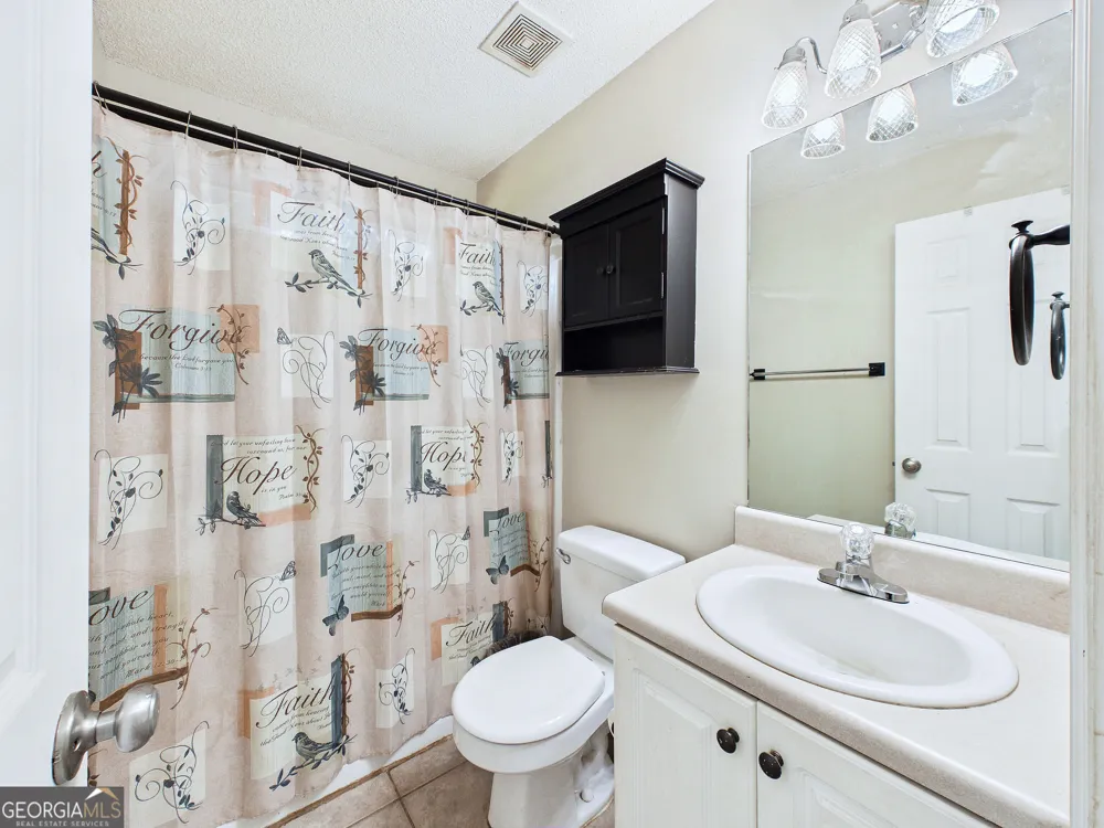 109 Quinelle DR Perry, GA 31069