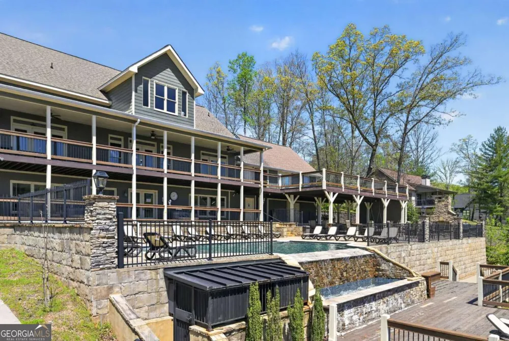 292 Highpoint TRL Blairsville, GA 30512