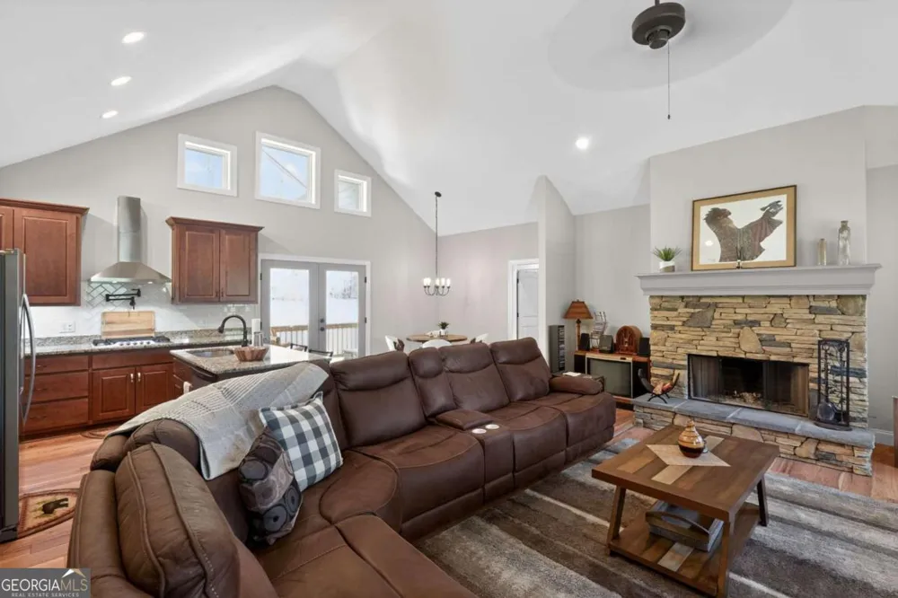 292 Highpoint TRL Blairsville, GA 30512