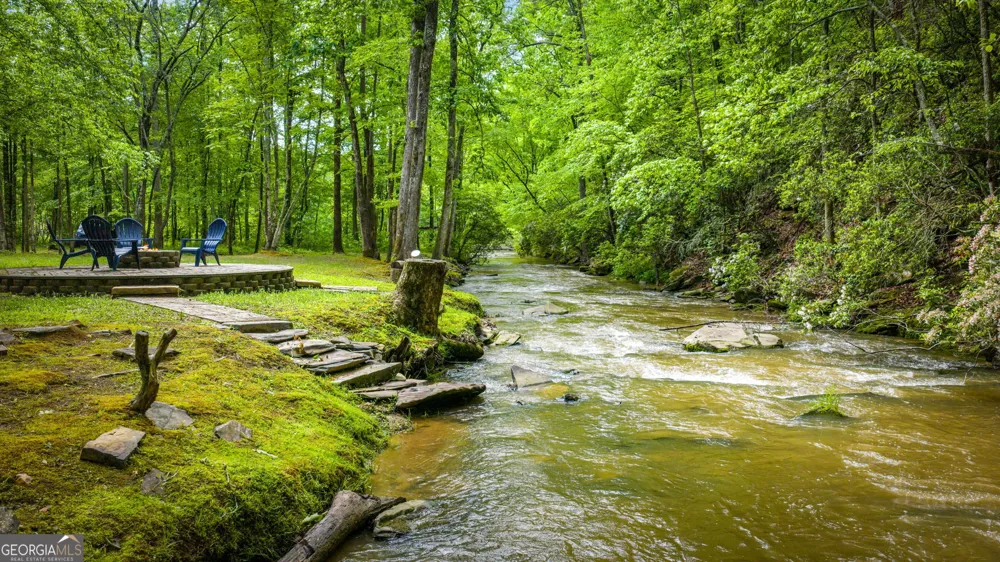 704 Town Creek Church RD Talking Rock, GA 30175