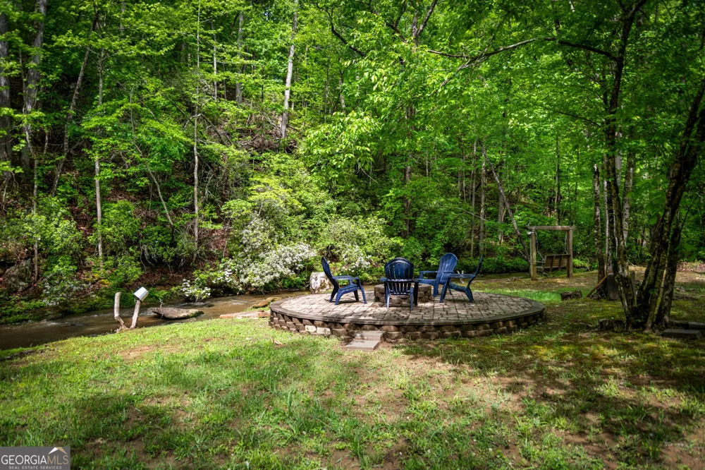 704 Town Creek Church RD Talking Rock, GA 30175