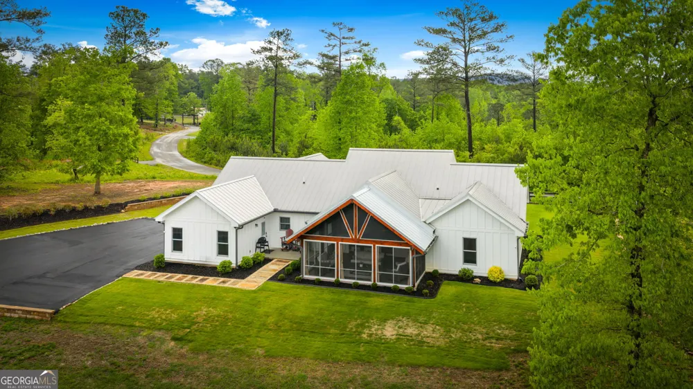 704 Town Creek Church RD Talking Rock, GA 30175
