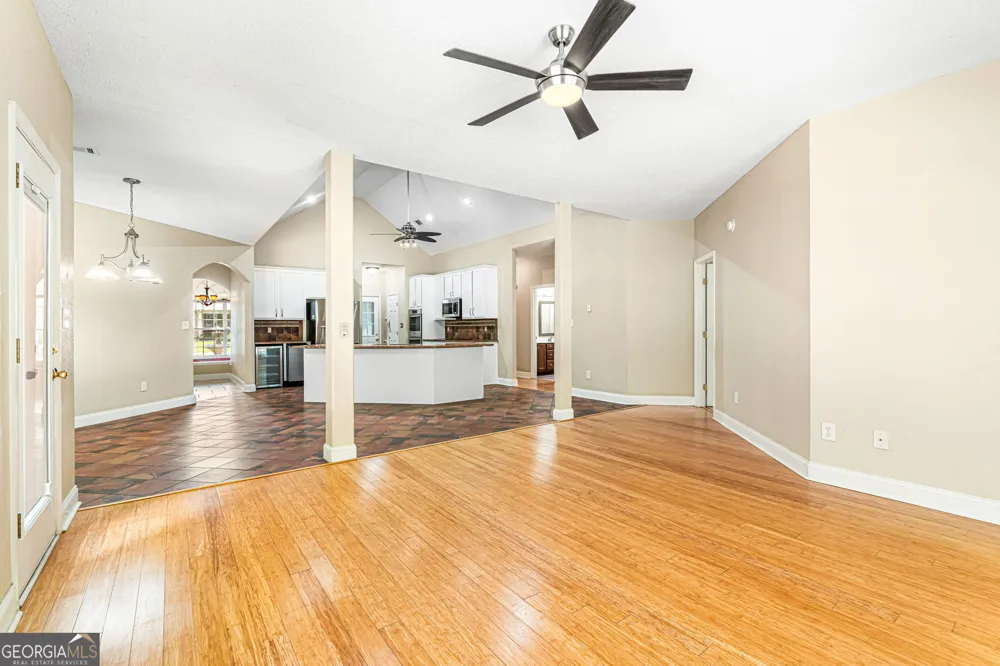 2022 Melrose PL Kathleen, GA 31047