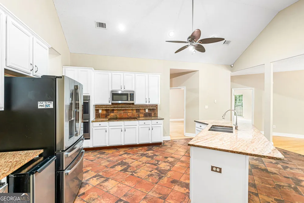 2022 Melrose PL Kathleen, GA 31047