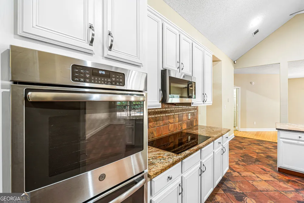 2022 Melrose PL Kathleen, GA 31047