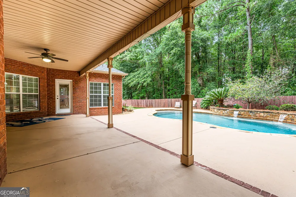 2022 Melrose PL Kathleen, GA 31047