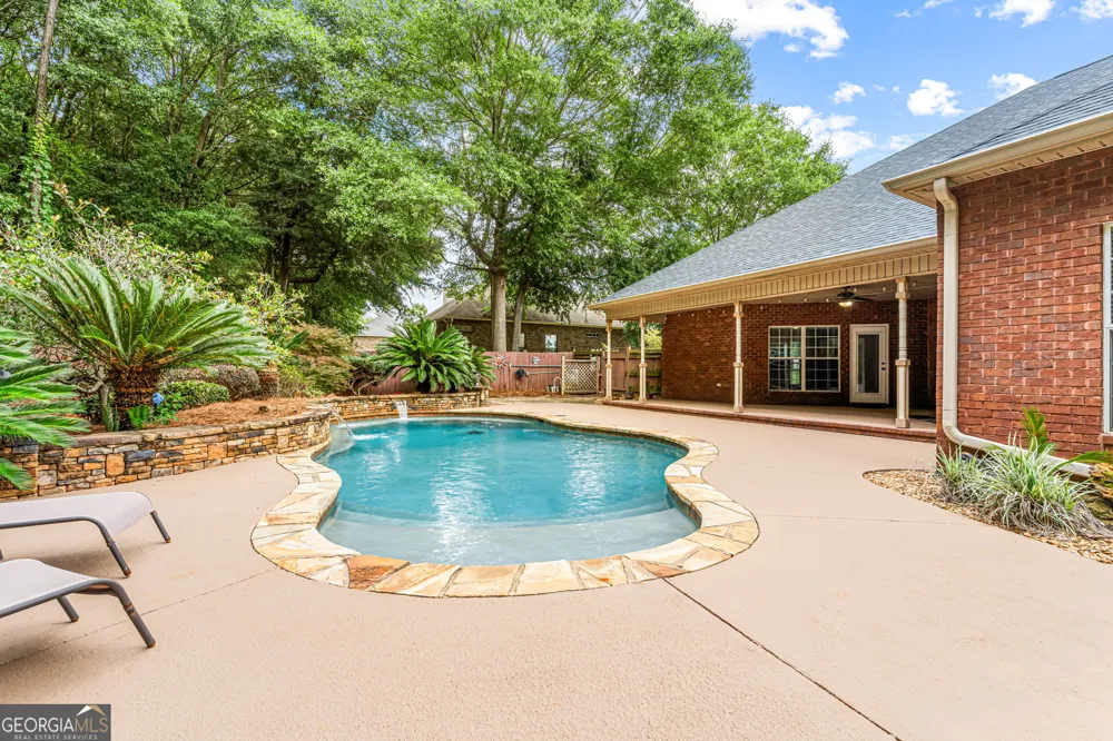 2022 Melrose PL Kathleen, GA 31047