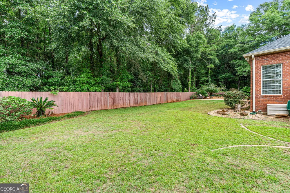 2022 Melrose PL Kathleen, GA 31047