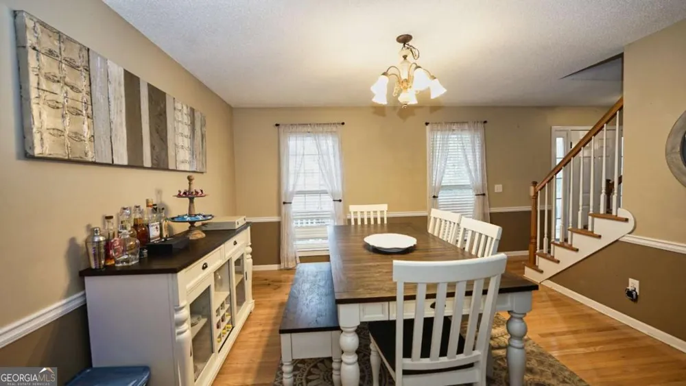 1049 Fieldstone DR Canton, GA 30114