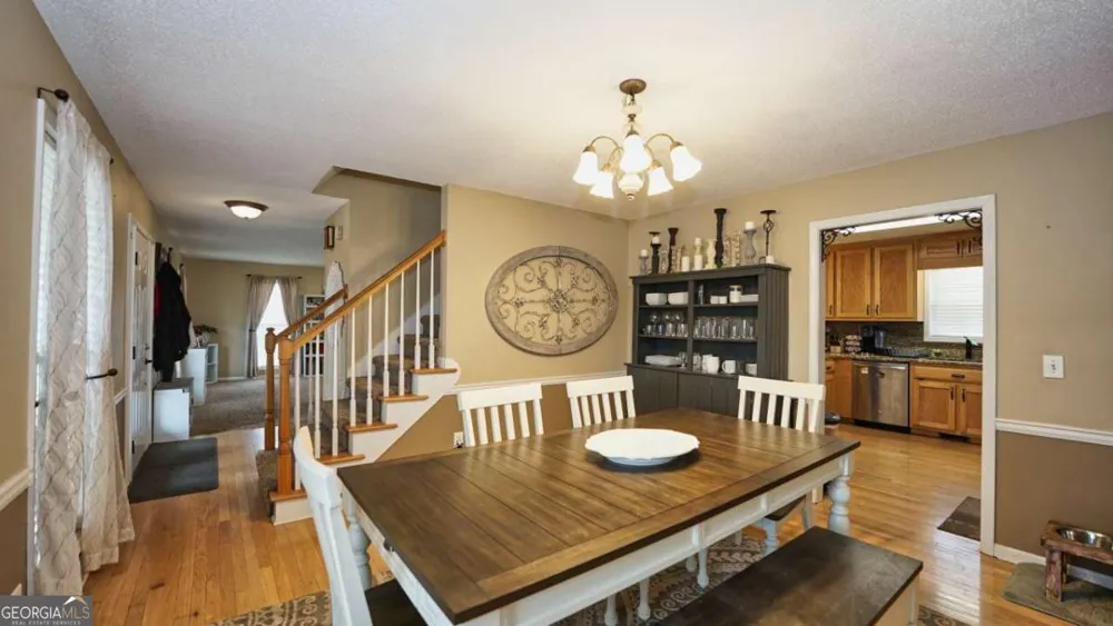 1049 Fieldstone DR Canton, GA 30114