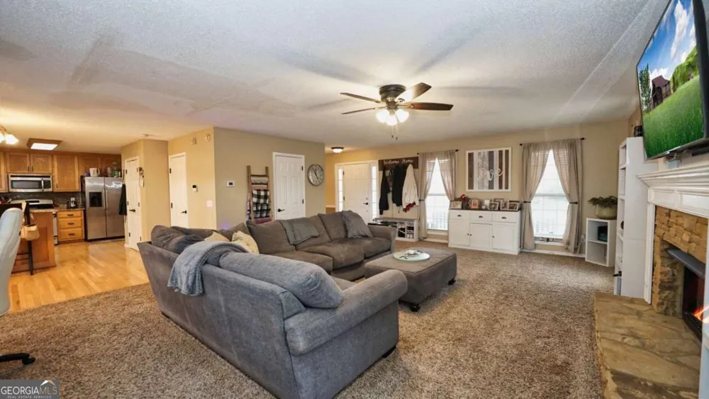 1049 Fieldstone DR Canton, GA 30114