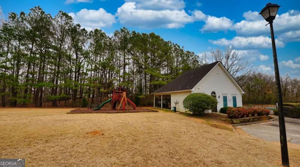 1049 Fieldstone DR Canton, GA 30114