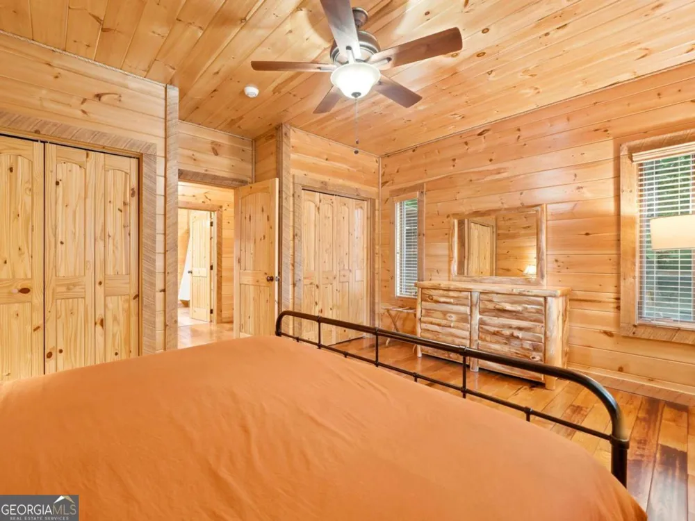 516 Endless View RD Mineral Bluff, GA 30559