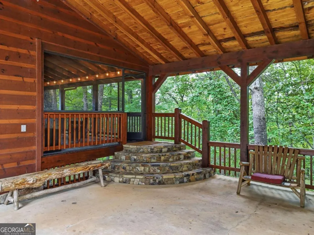 516 Endless View RD Mineral Bluff, GA 30559