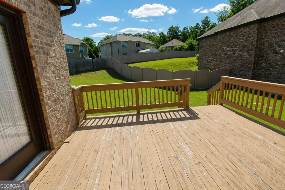 1321 Azalea Brook DR Lawrenceville, GA 30043