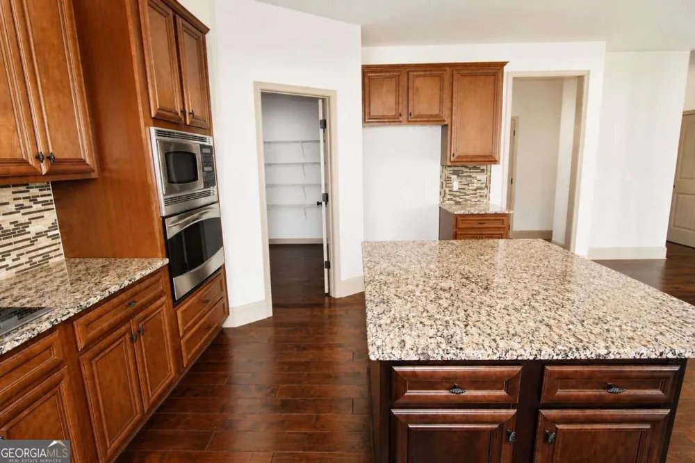 1321 Azalea Brook DR Lawrenceville, GA 30043