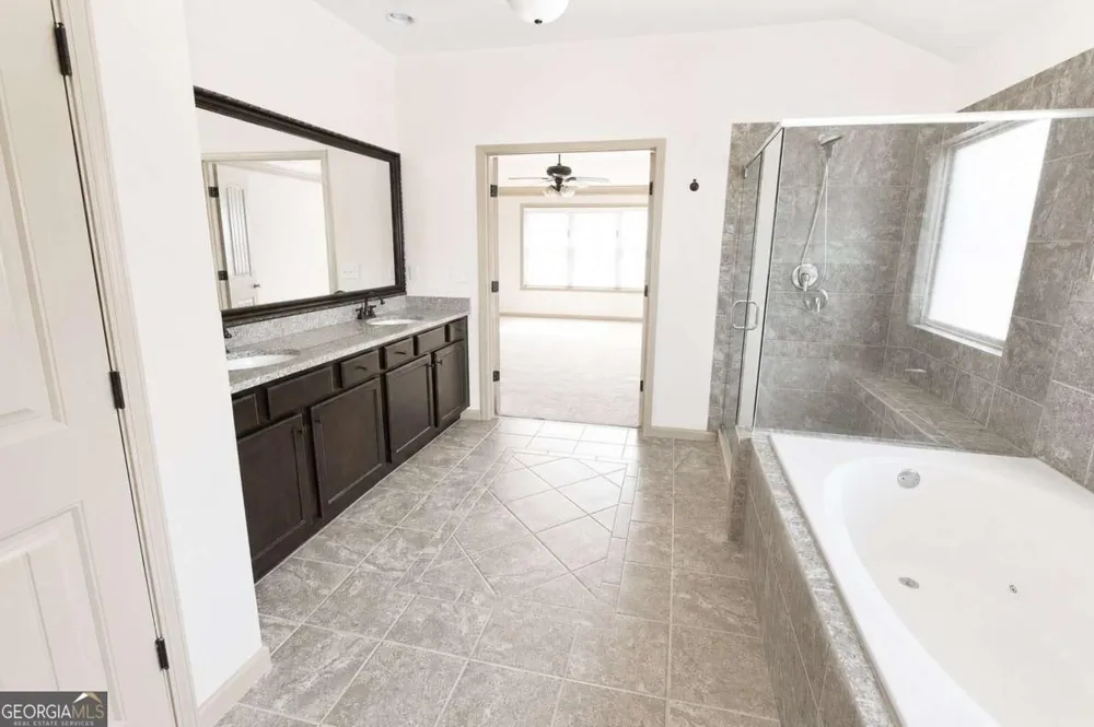 1321 Azalea Brook DR Lawrenceville, GA 30043