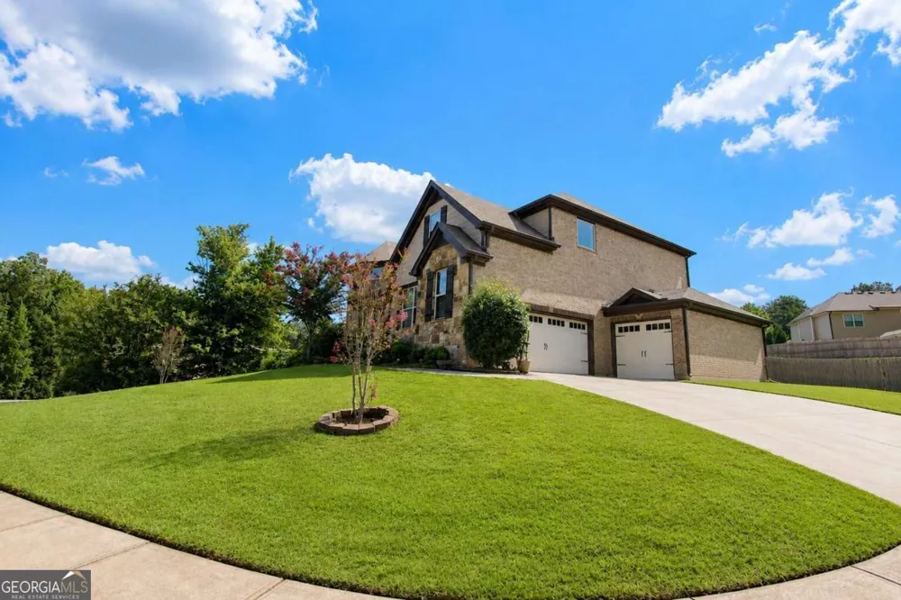 1321 Azalea Brook DR Lawrenceville, GA 30043